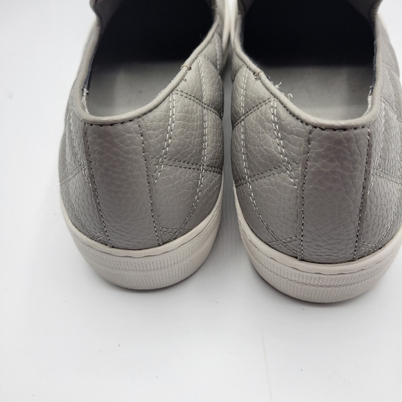 Steve Madden slip on quilted leather upper size 9M - Picture 6 of 13